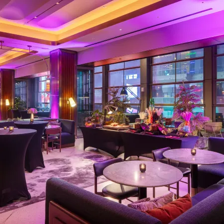 Tempo by Hilton Times Square Отели рядом с достопримечательностью «Манхэттен»