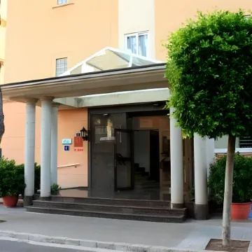 Apartamentos Isla Del Sol Отели рядом с достопримечательностью «Конгресс-центр Пальмы»