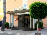 Apartamentos Isla Del Sol Hotels in Кан-Пастилья