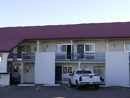 Econo Lodge Отели в г. Спрингервилл