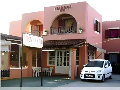 Yanna's Apartments