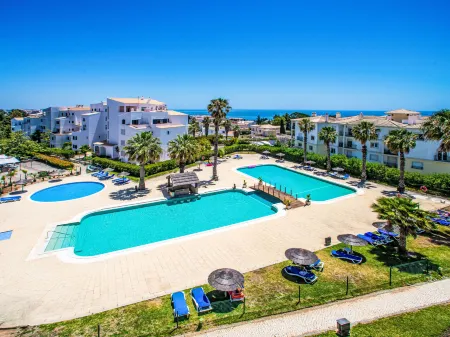 Estrela do Vau.3 Bedroom Отели в г. Алвор