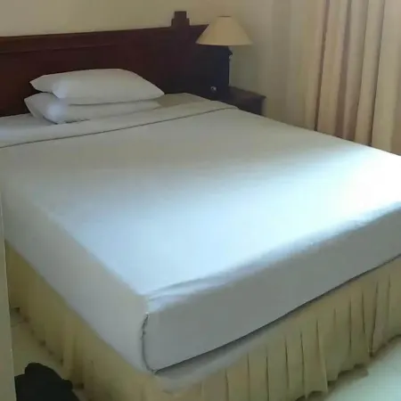 Cozzy Hotel Archie 2 Hotels in Ternate