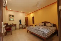Mvt Guesthouse & Restaurant Hotels in Vrindavan