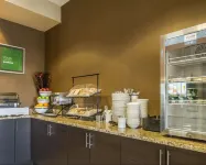 Comfort Inn & Suites Edmonton International Airport - Breakfast