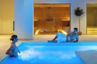 Garrigae Domaine de l'Esterel - Piscine & Spa Cinq Mondes - Hot Tub