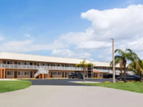 Travelodge Suites by Wyndham Lake Okeechobee Hoteles en Condado de Okeechobee