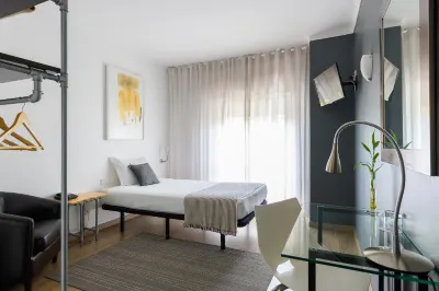 Alfageme Hotels near Praça Sá da Bandeira