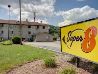 曾斯維爾温德姆速8酒店 馬斯金格姆縣酒店