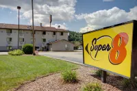 Super 8 by Wyndham Zanesville Hotels in Jefferson Township