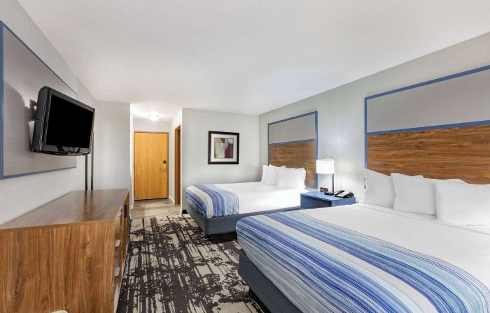 AmericInn by Wyndham Pella