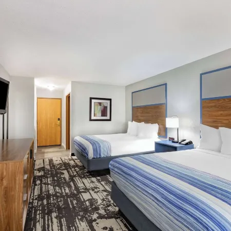 AmericInn by Wyndham Pella