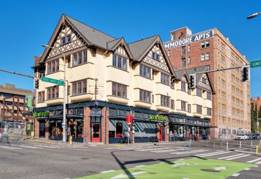 컬리지 인 로비 이미지