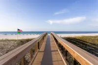 Hampton Inn & Suites Orange Beach/Gulf Front - Beach
