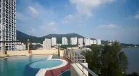 Leisure Cove Hotel and Apartments - con vistas al mar