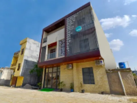 比拉斯普爾驕傲飯店 Brahmakumaris: Om Shanti Retreat Centre (ORC)附近的飯店