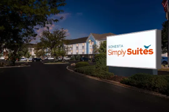 Sonesta Simply Suites St Louis Earth City