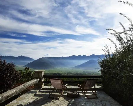 ヴィラ ヴァジェール トリポリスのホテル