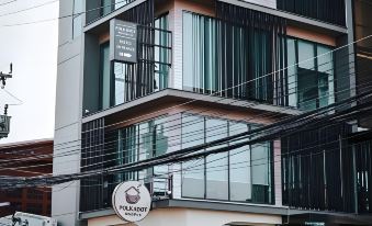 Polkadot Cafe & Hotel