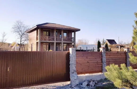 位於比洛赫羅德卡的2卧室獨棟房屋-120平方米|帶1個獨立浴室