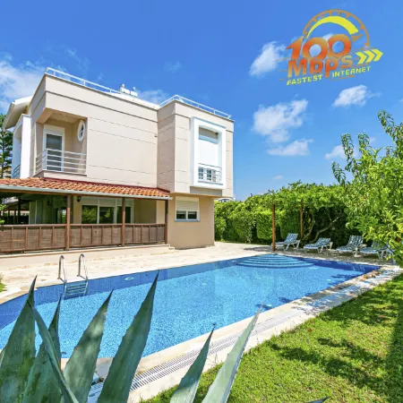 Paradise Town Villa Royal