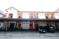 安巴盧莫奧馬飯店 德波住宿飯店
