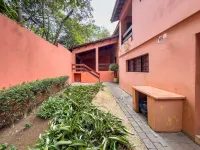 Casa espaçosa na Granja Viana Hotels in Embu