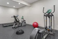 Holiday Inn Express Pittsburgh E - Waterfront DR Các khách sạn ở West Homestead