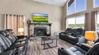 Margaritaville Huge 5 Bedroom/2 Boat slips Sleeps 14