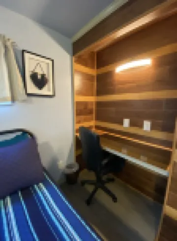 Cozy cottage in the country w/ hot tub! 20 minutes away from downtown Austin