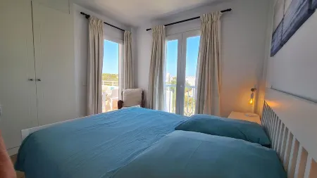 El Nido - Penthouse 200m from the marina with pool + priv. Roof terrace, A/C, WLAN Отели в г. Cala d'Or