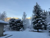 Renovated, refined, immaculate single-story mountain home 2 miles south of Baldy