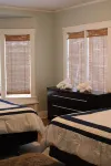 The Hillside B&B, Historic Home, Breakfast, Lake View