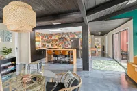 Pet Friendly Tropical Villa, Heated Salt Pool