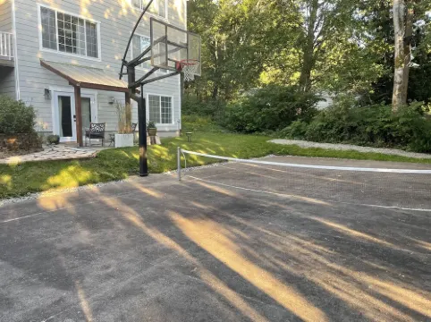 Spacious home apartment in park like setting