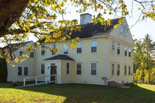 Beckons You to Enjoy an Idyllic Farm Stay in a Colonial Home for 16 Guests.