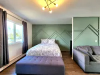 Denali Double House- 3 bedroom by airport and lakes! Hotels near Cabela's