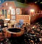 Tiny Home Cabin @ Nolin Lake Close to Mammoth Cave. Couple's Retreat w/ Hot Tub