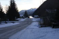 Sleeps 6. Suite - historical home Hotels in Seward