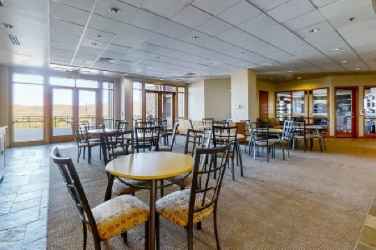 Top Floor Deer Valley Gondola Lakefront Condo- Great views