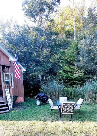Escape to your cozy 2-bedroom camp near Oneida Lake.