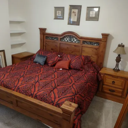 Cozy Comfortable Condo 2/2 No Chores