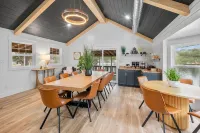 1/2 acre, 450 feet of lake frontage and a sandy beach with sunsets! Hotels in Osceola County