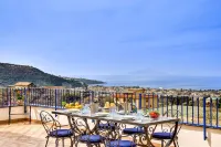 Elena apartment with panoramic views of the Gulf of Naples. AC and parking inc.