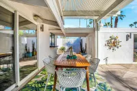 Twin Palms Mid-Century w Private Pool/Spa & Views