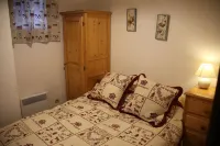 Very well appointed Apartment in Chatel , very convenient for shops ,restaurants Hotels in Chatel