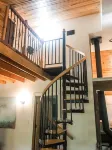 World Cup Matches Just 5 Min Away!  75" TV, King Bed, Lg 1 Acre Yard, Sleeps 8 - Jacuzzi