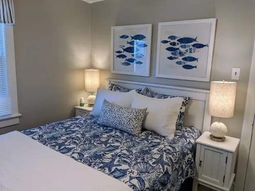 7th & Central-Cozy 2bed/1bath 1st floor condo