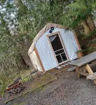 Idealic Island OFF-Grid Glamp + Soak