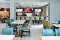 Hilton Garden Inn Halifax Airport - bar